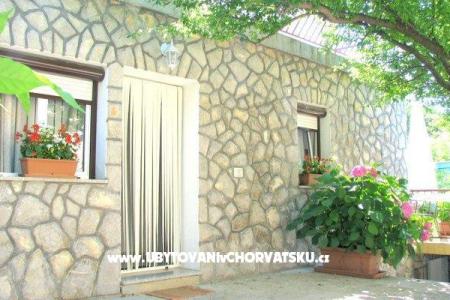 Apartmaji Krk-Hydrangea otok Krk Hrvaška