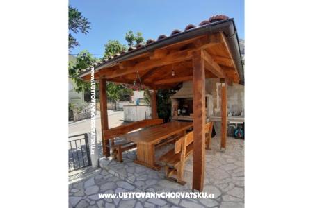 Apartmaji Maja Baška foto 3