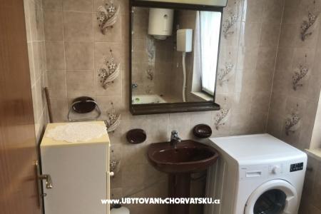 Apartmaji Matea foto 3