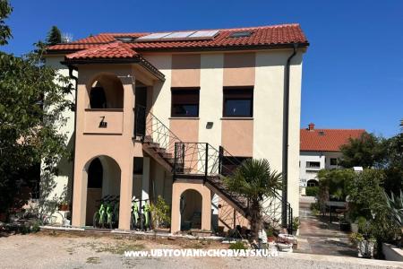 Apartmaji Barbara otok Krk Hrvaška