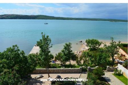 Villa Klimno direct na plaži foto 3