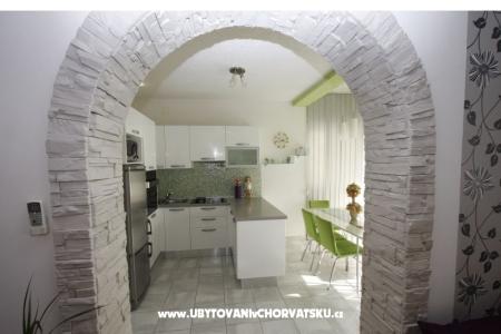 Apartmaji Nadalina  foto 5