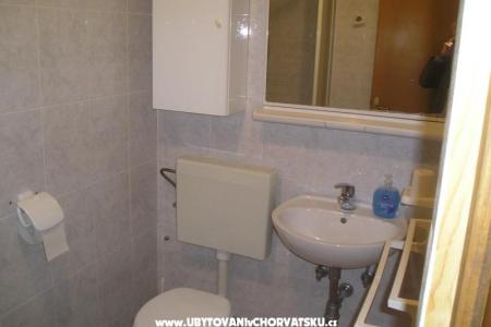 Apartmaji Jadranka foto 5