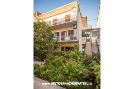 Apartmaji Nuić Makarska Hrvaška
