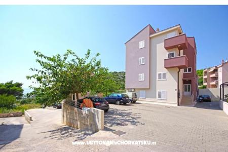 Cezar Apartma Makarska Hrvaška