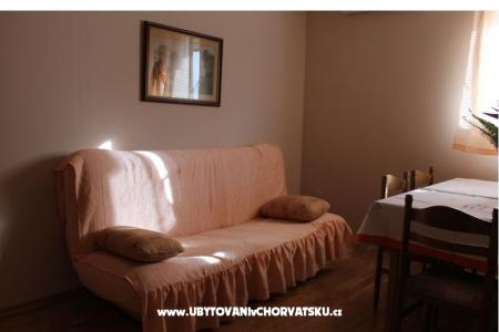 Apartmaji Kuzmanić foto 2