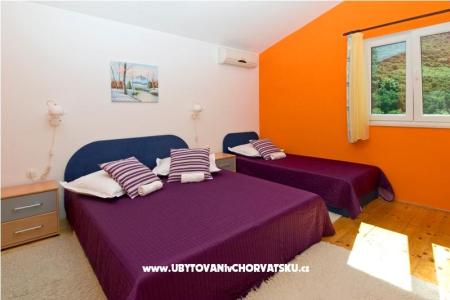 De Lux Apartmaji-SWIMMING POOL foto 3
