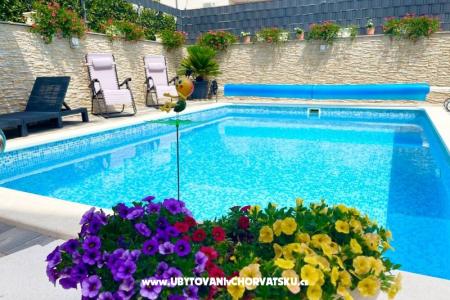 Villa Isabella Marina - Trogir Hrvaška