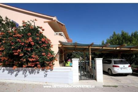 Apartmaji Ivanka Marina - Trogir Hrvaška