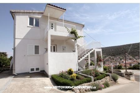 Apartmaji Knežević foto 3