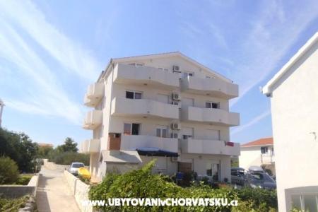 Apartmaji Erceg Marina - Trogir Hrvaška