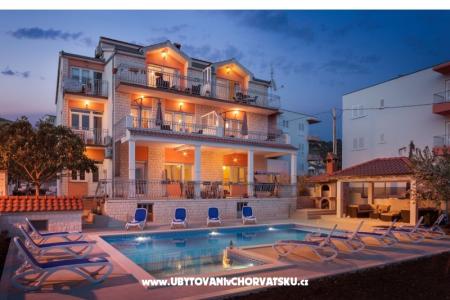  Villa s bazenom  SB Matijas Marina - Trogir Hrvaška