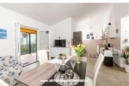 Villa Klaudija Marina - Trogir Hrvaška