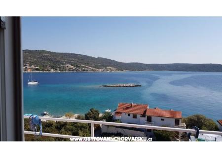 Villa Luna  Marina - Trogir Hrvaška