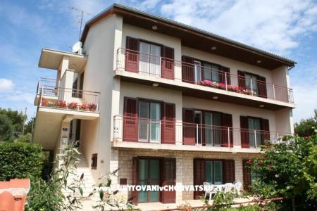 Apartmaji Lada  Medulin Hrvaška