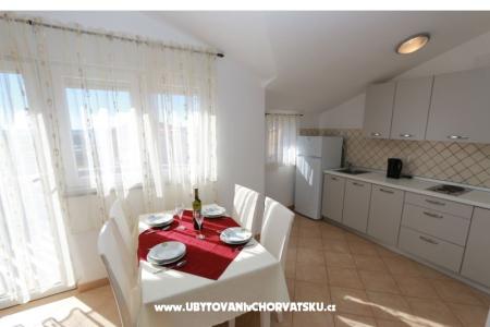 Apartmaji Sara foto 5