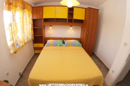 Apartmaji Orange 411 foto 4