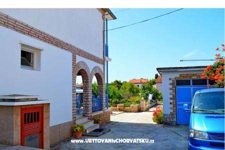 Apartmaji A.Jelovčić foto 4
