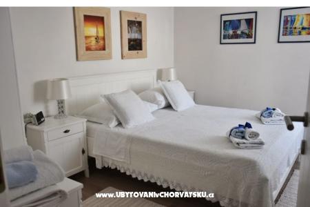 Stara kamena kuca - Apartma Andrij foto 5