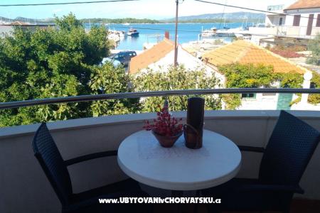Apartmaji Mile otok Murter Hrvaška