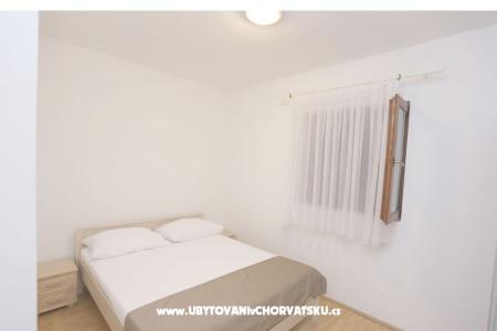 Apartmaji Nina foto 4