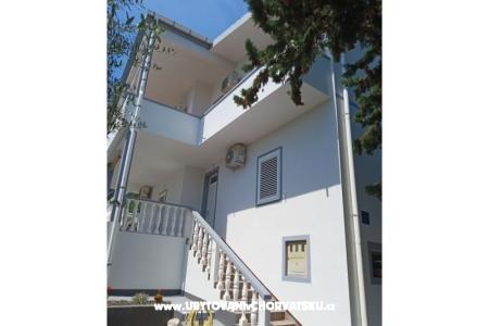 Apartma Perinić Nin - Zadar Hrvaška