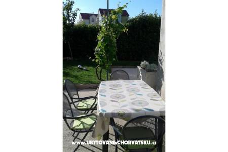 Apartmaji Anita foto 4