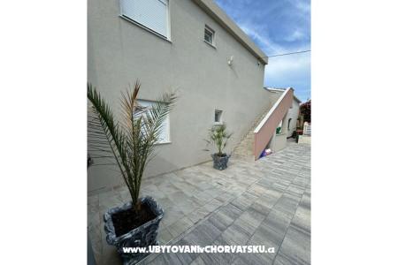 Apartmaji K&L foto 2