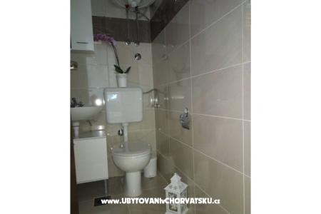 Apartmaji Mirjana foto 3
