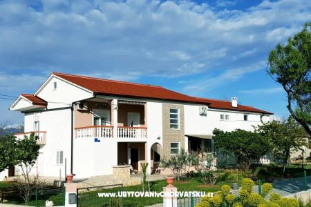 Apartmaji Tomislav VRSI-NIN Nin - Zadar Hrvaška