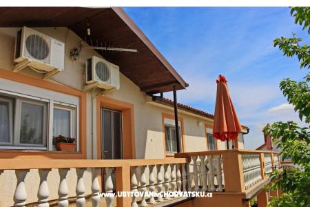 Apartmaji Danijel foto 3