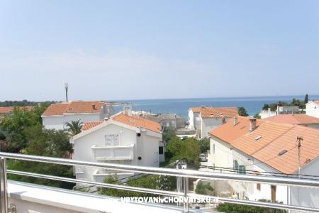 Apartmaji Anamar foto 4