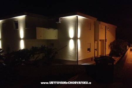 Apartmaji Ingrid foto 2