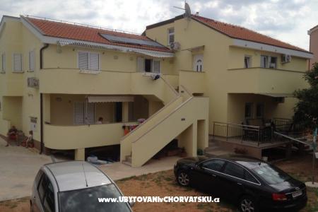 Apartmaji Ingrid foto 3