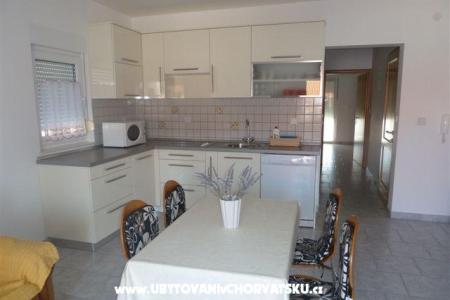 Apartmaji Marija foto 5