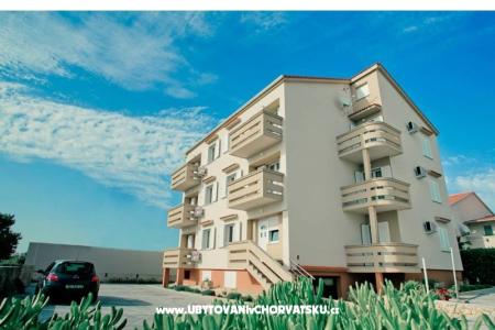 Apartmaji Matan Novalja - Pag Hrvaška