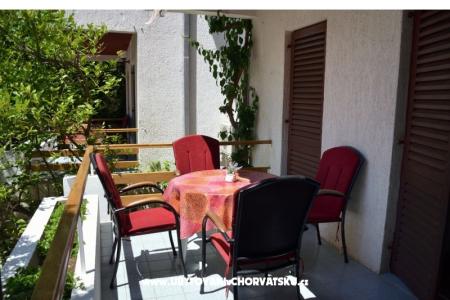 Apartmaji LEA foto 3
