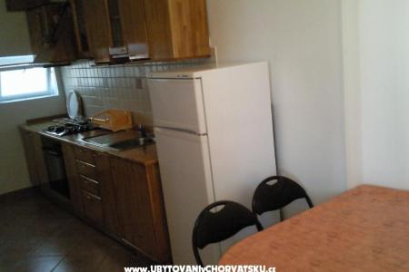 Apartmaji Marina foto 4