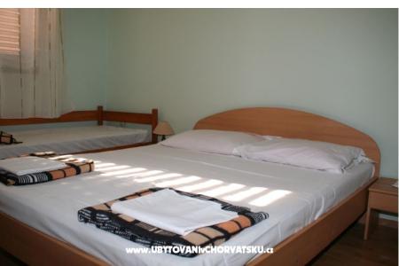 Apartmaji Mikulj foto 5