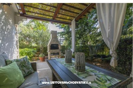 Apartmaji Villa Laurus foto 5