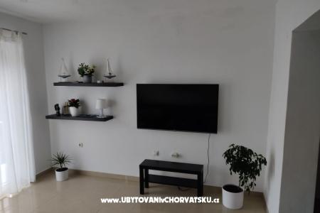 Ferienhaus Povile foto 4