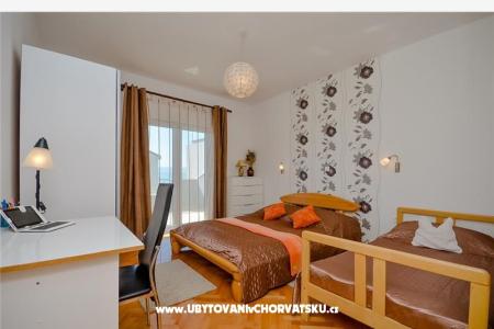 Apartmaji Jelena foto 2