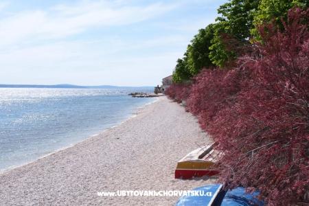 u2 adria Omiš Hrvaška