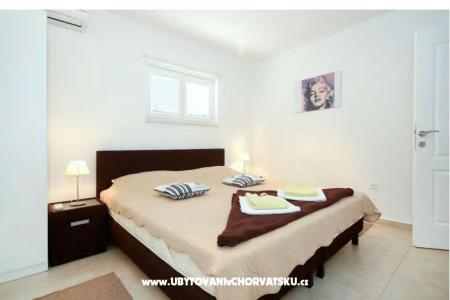 Ambiente NEW with POOL foto 5