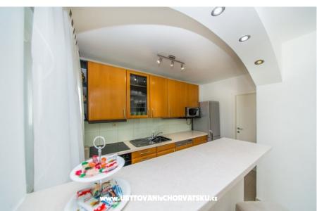 Apartmaji  LUNI foto 5