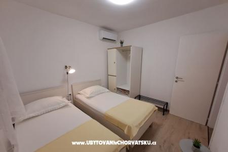 Apartmaji AGAVA foto 3