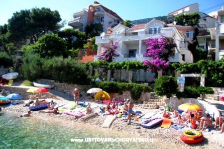 SUNandSEA30 apartments Omiš Hrvaška