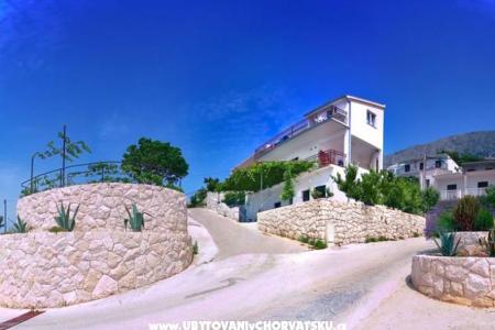 Apartmaji Aquarius Omiš Hrvaška