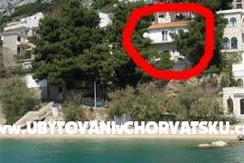 Apartmaji Darka na plaži Omiš Hrvaška