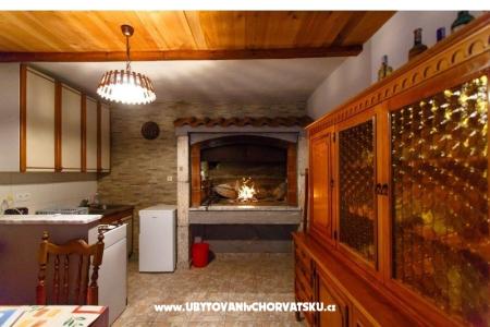 Apartmaji Filip Duće foto 3
